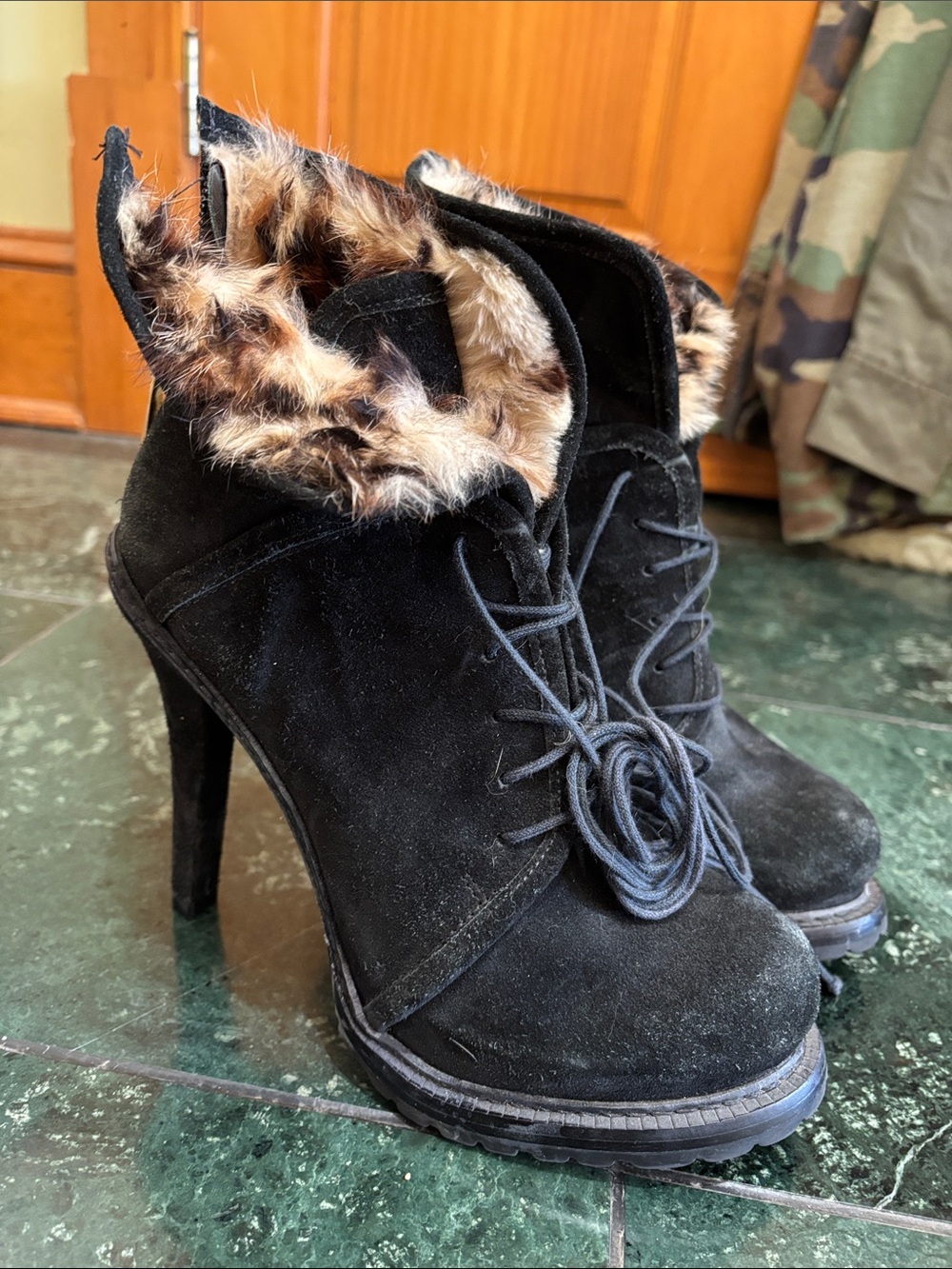 Elizabeth and James Black Suede Lace‑Up Heeled Ankle Boots with real Fur Cuff